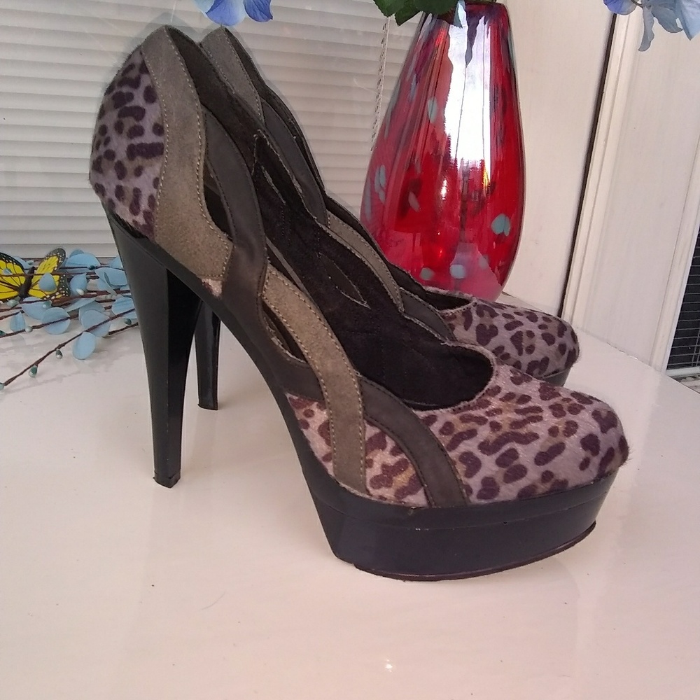 Purple leopard print heels
